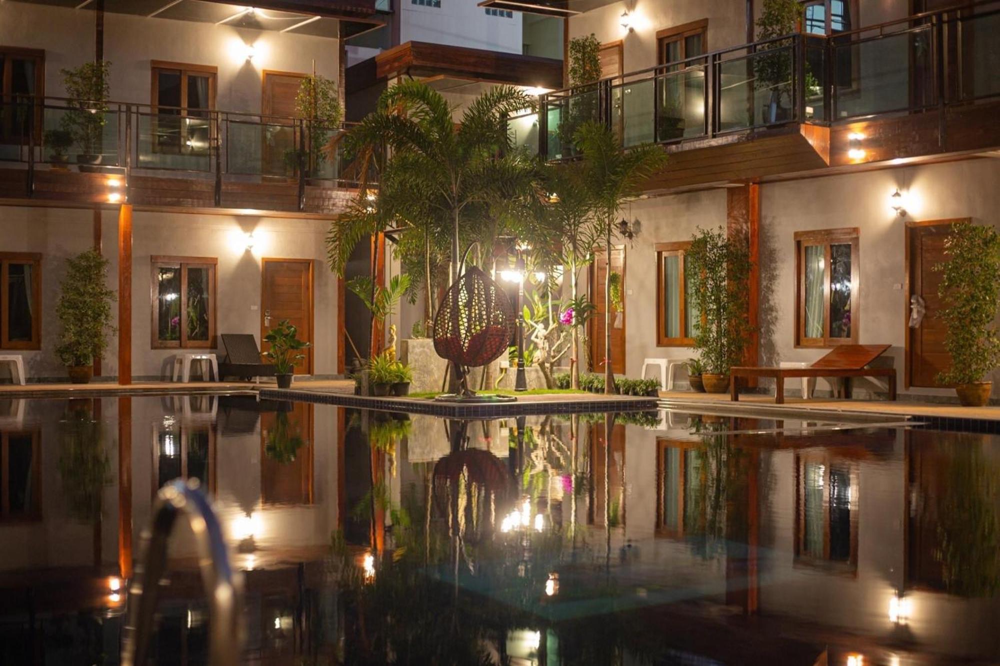 Paradise Land Resort Pattaya Buitenkant foto