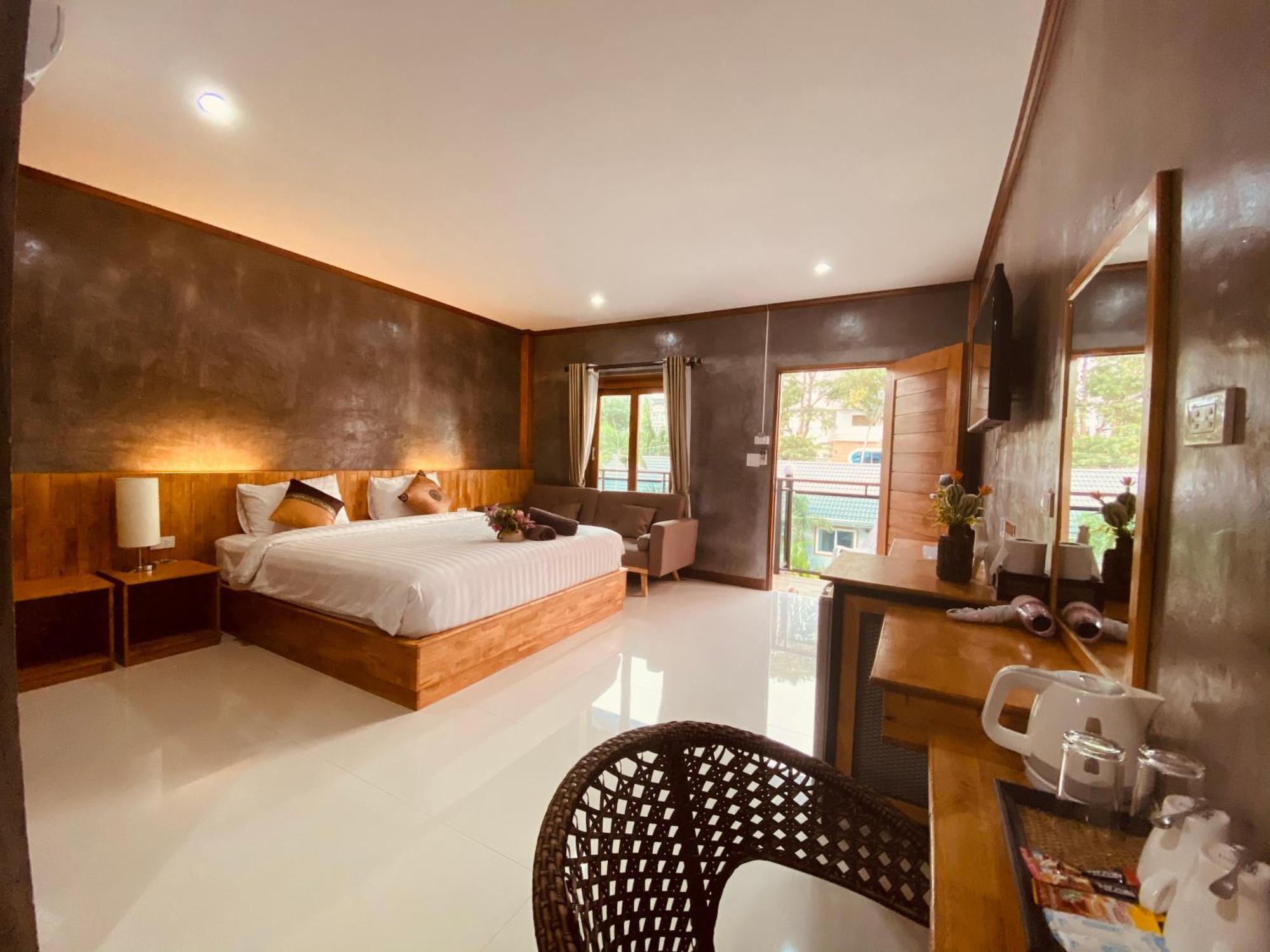 Paradise Land Resort Pattaya Buitenkant foto